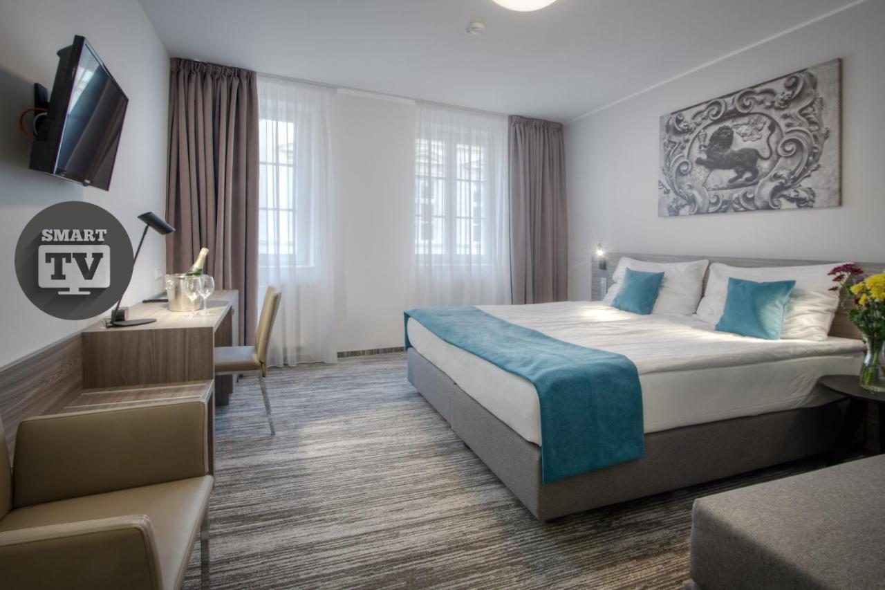 Páv Hotel 3*
